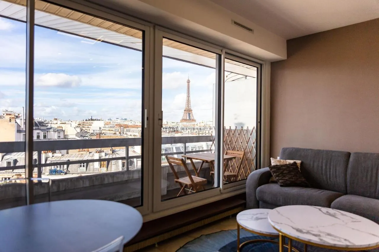 Vue Tour Eiffel Apartment